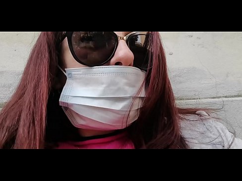 ❤️ Nicoletta analipiza kisasi kwa jirani yake na kukojoa kwenye karakana yake (Karantini Maalum ya Covid19 ya Italia) Video ya kutatanisha ❌❤